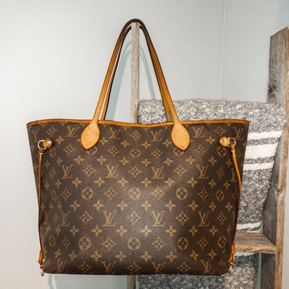 Sold! Louis Vuitton Neverfull Monogram MM - Picture 12 of 12